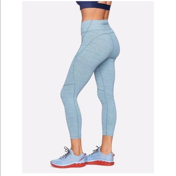 NWOT outdoor voices techsweat 7/8 leggings - Picture 3 of 15